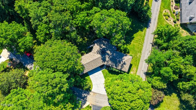 707 West Hlls Drive, Rogersville, TN 37857