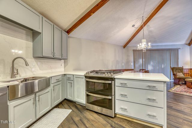 707 West Hlls Drive, Rogersville, TN 37857