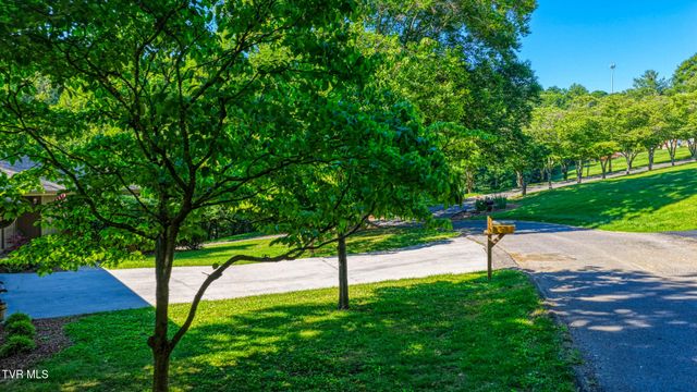 707 West Hlls Drive, Rogersville, TN 37857