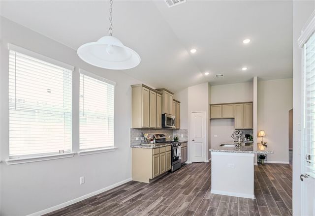 1866 Kenley Way, Alvin, TX 77511