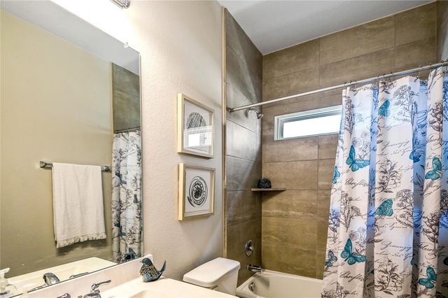 1866 Kenley Way, Alvin, TX 77511