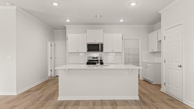 1144 Lost Creek Parkway, Dallas, GA 30132