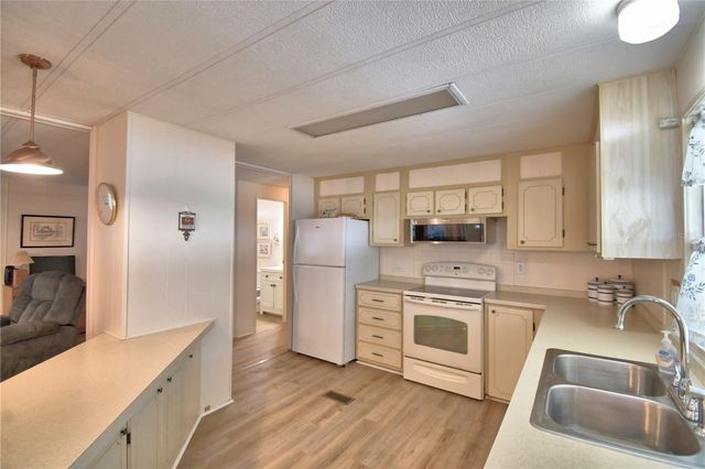 6773 BRENTWOOD DRIVE NE, Winter Haven, FL 33881