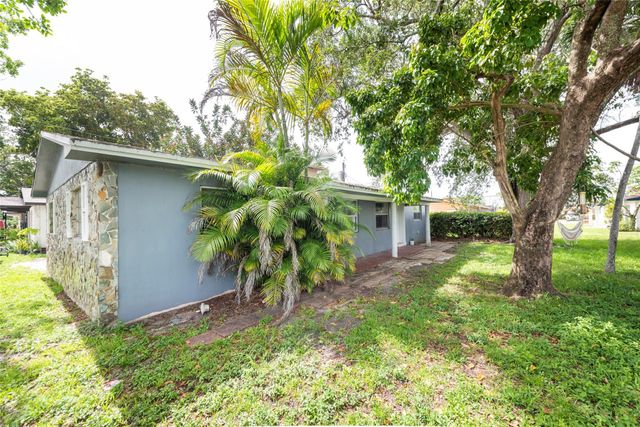 6170 SW 43RD Street 1-2, Davie, FL 33314