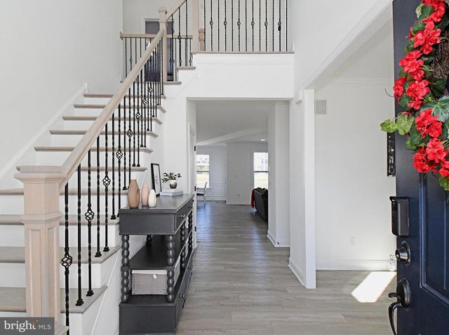 206 GROVE VALLEY CT, Chalfont, PA 18914