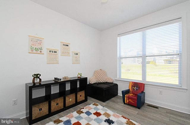 206 GROVE VALLEY CT, Chalfont, PA 18914