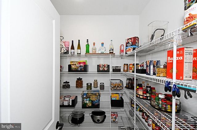 206 GROVE VALLEY CT, Chalfont, PA 18914