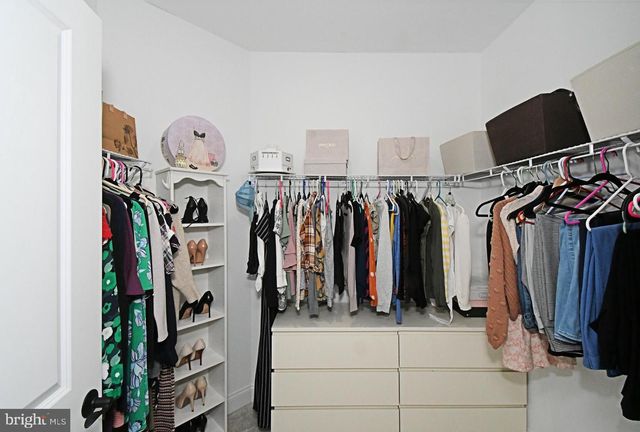 206 GROVE VALLEY CT, Chalfont, PA 18914