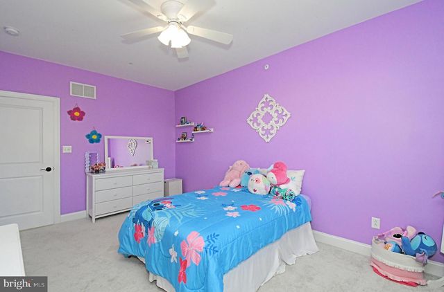 206 GROVE VALLEY CT, Chalfont, PA 18914