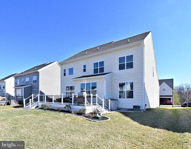 206 GROVE VALLEY CT, Chalfont, PA 18914