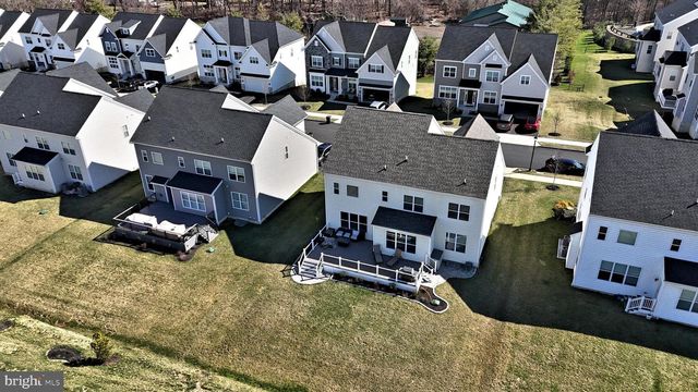 206 GROVE VALLEY CT, Chalfont, PA 18914