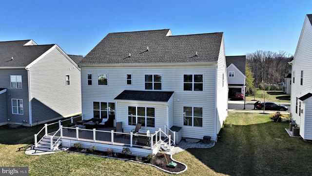 206 GROVE VALLEY CT, Chalfont, PA 18914