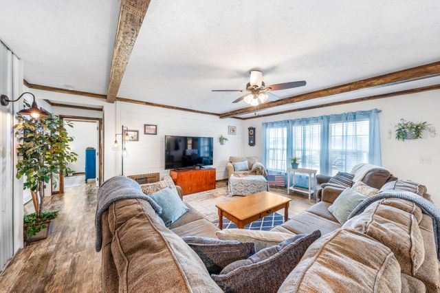 6946 E Interstate 30, Campbell, TX 75422