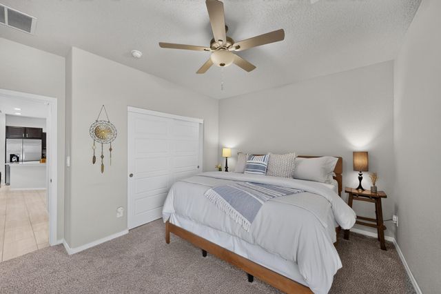 1654 Tierra Verde Loop NW, Los Lunas, NM 87031