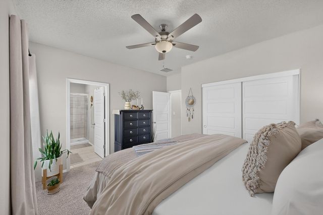 1654 Tierra Verde Loop NW, Los Lunas, NM 87031
