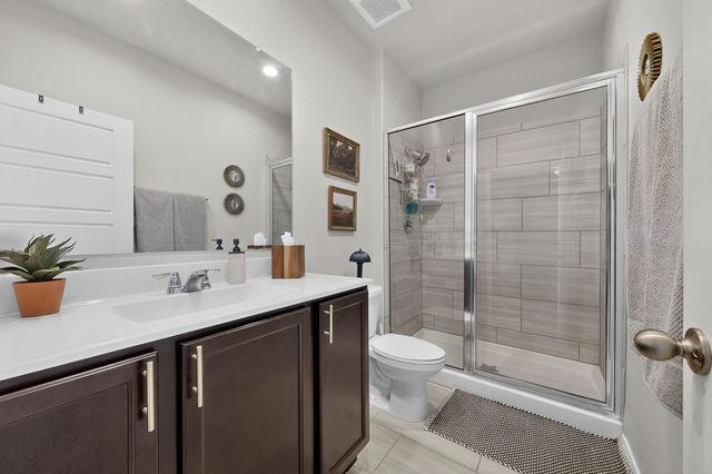 1654 Tierra Verde Loop NW, Los Lunas, NM 87031