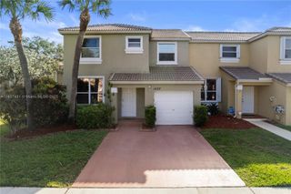 1437 NW 154th Ln, Pembroke Pines, FL 33028