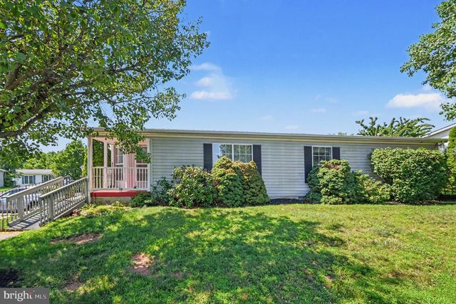 10 JUNIPER CT W, Harleysville, PA 19438