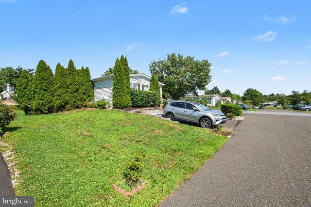 10 JUNIPER CT W, Harleysville, PA 19438