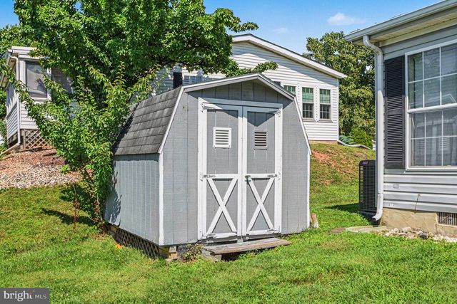 10 JUNIPER CT W, Harleysville, PA 19438