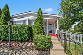 10 JUNIPER CT W, Harleysville, PA 19438