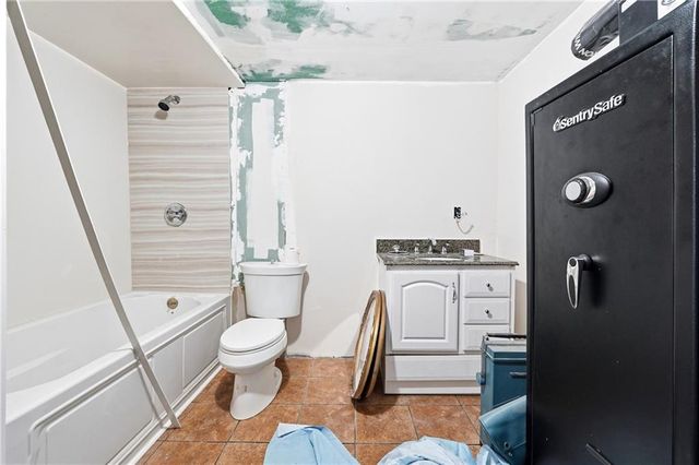 5350 Wickershire Drive, Peachtree Corners, GA 30092