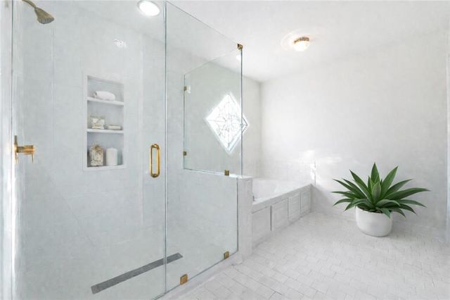 5350 Wickershire Drive, Peachtree Corners, GA 30092