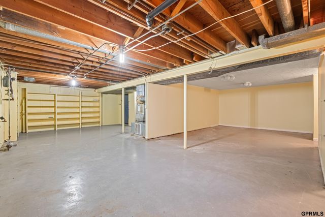 1206 Pine Road, Omaha, NE 68144