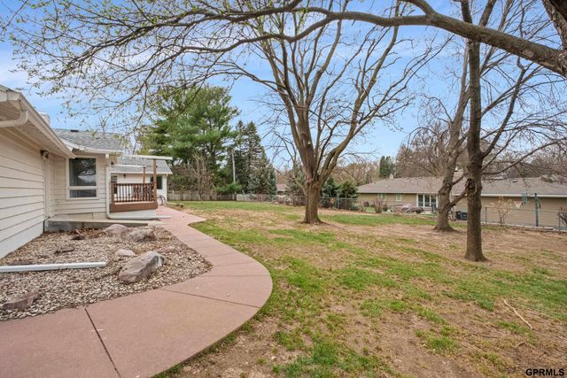 1206 Pine Road, Omaha, NE 68144