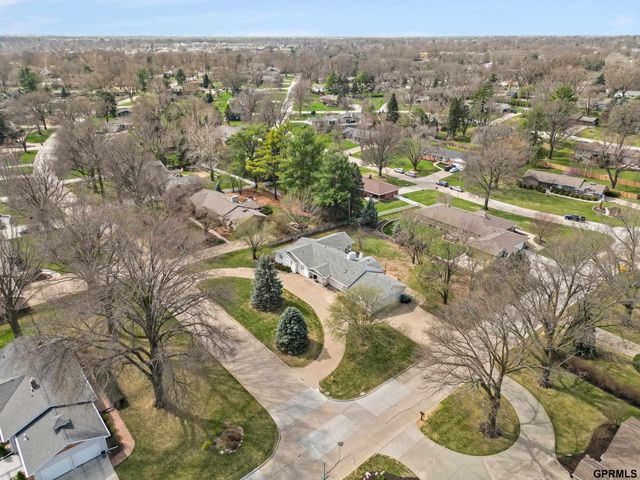 1206 Pine Road, Omaha, NE 68144