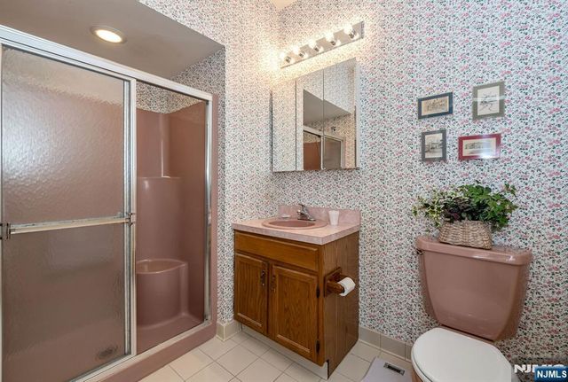 4 Richmond Road 308, West Milford, NJ 07480