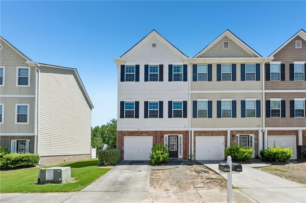 6383 Redan Square, Lithonia, GA 30058