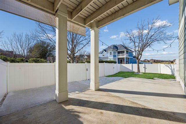 1209 Charleston Lane, Savannah, TX 76227