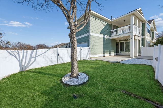 1209 Charleston Lane, Savannah, TX 76227