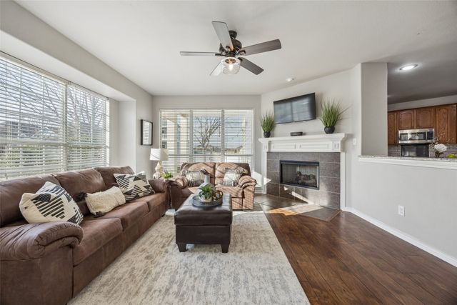 1209 Charleston Lane, Savannah, TX 76227