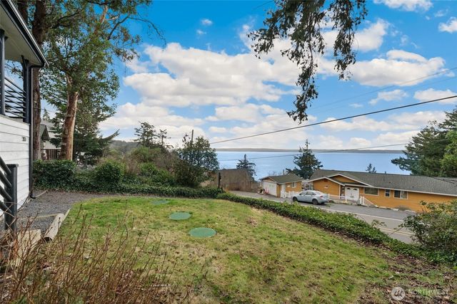 350 N Sunset Drive, Camano Island, WA 98282