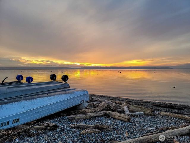 350 N Sunset Drive, Camano Island, WA 98282