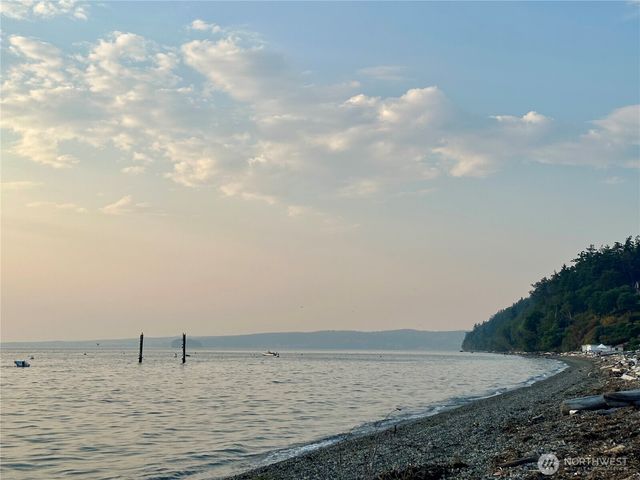 350 N Sunset Drive, Camano Island, WA 98282