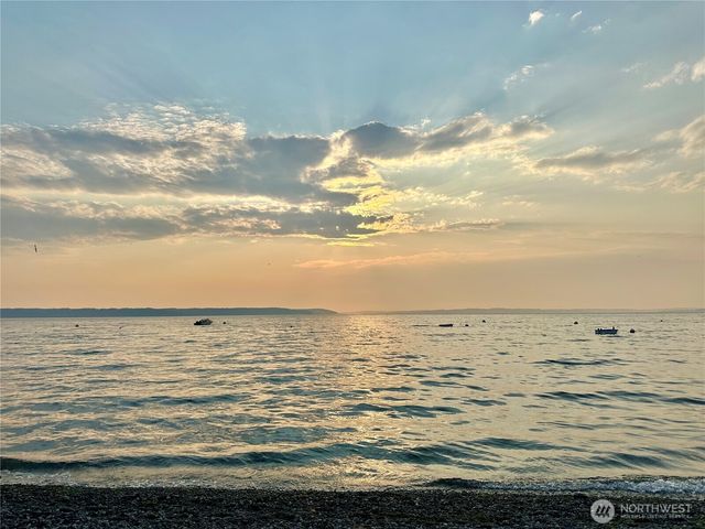 350 N Sunset Drive, Camano Island, WA 98282