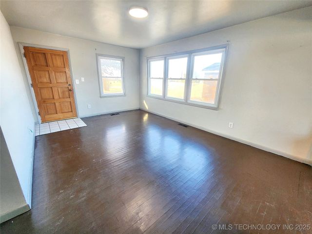 14806 Hwy 82, Tahlequah, OK 74464