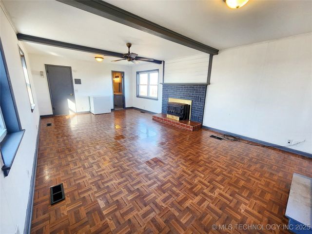 14806 Hwy 82, Tahlequah, OK 74464