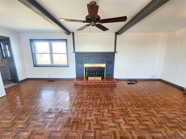 14806 Hwy 82, Tahlequah, OK 74464