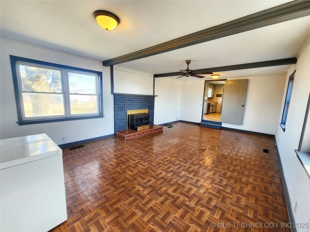 14806 Hwy 82, Tahlequah, OK 74464