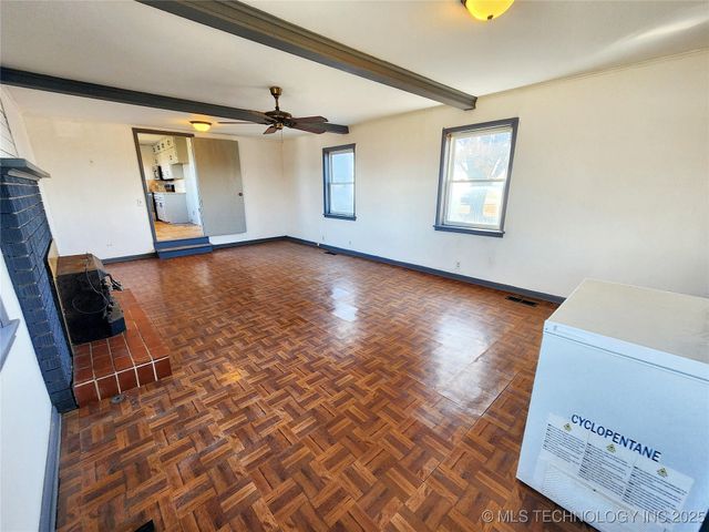 14806 Hwy 82, Tahlequah, OK 74464