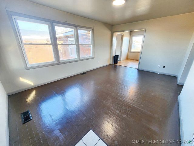 14806 Hwy 82, Tahlequah, OK 74464