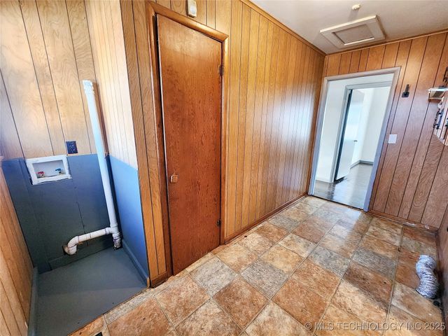 14806 Hwy 82, Tahlequah, OK 74464