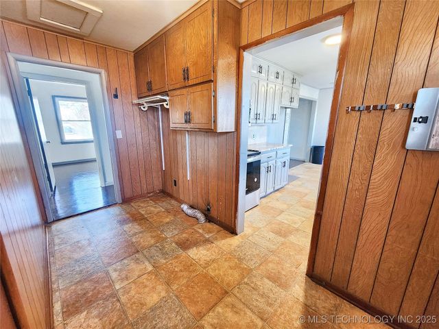 14806 Hwy 82, Tahlequah, OK 74464