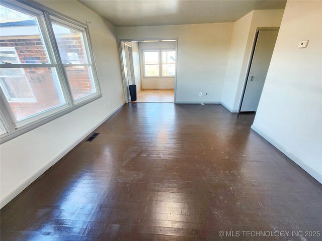 14806 Hwy 82, Tahlequah, OK 74464