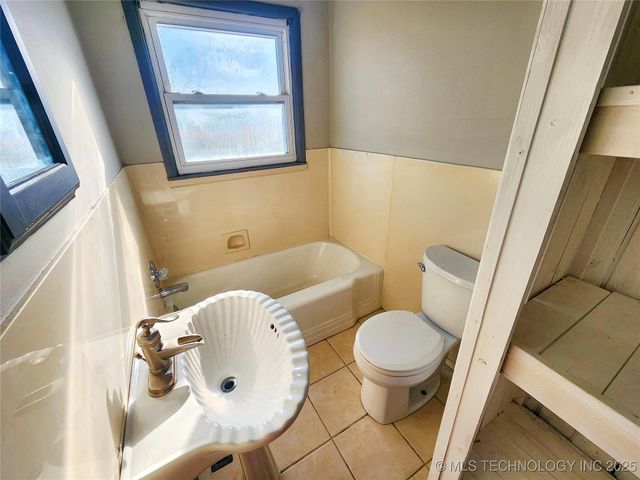 14806 Hwy 82, Tahlequah, OK 74464