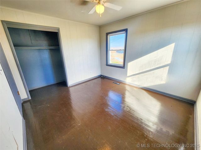 14806 Hwy 82, Tahlequah, OK 74464